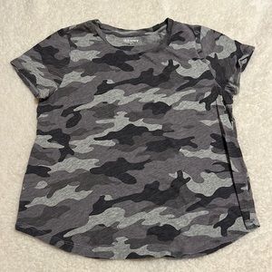 Old Navy Camo Tee XS